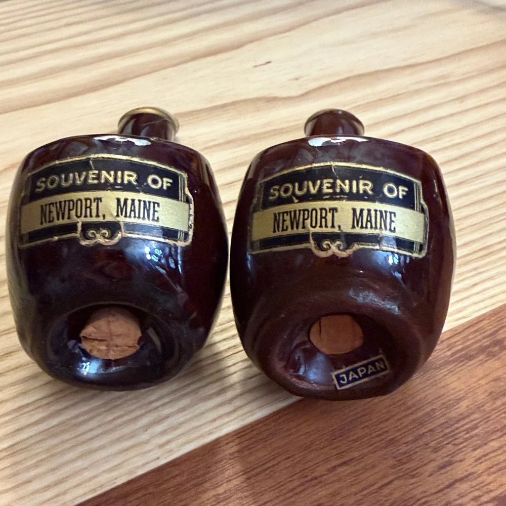 vintage ceramic salt and pepper shakers shaped like smoking pipes - Picture 2 of 4